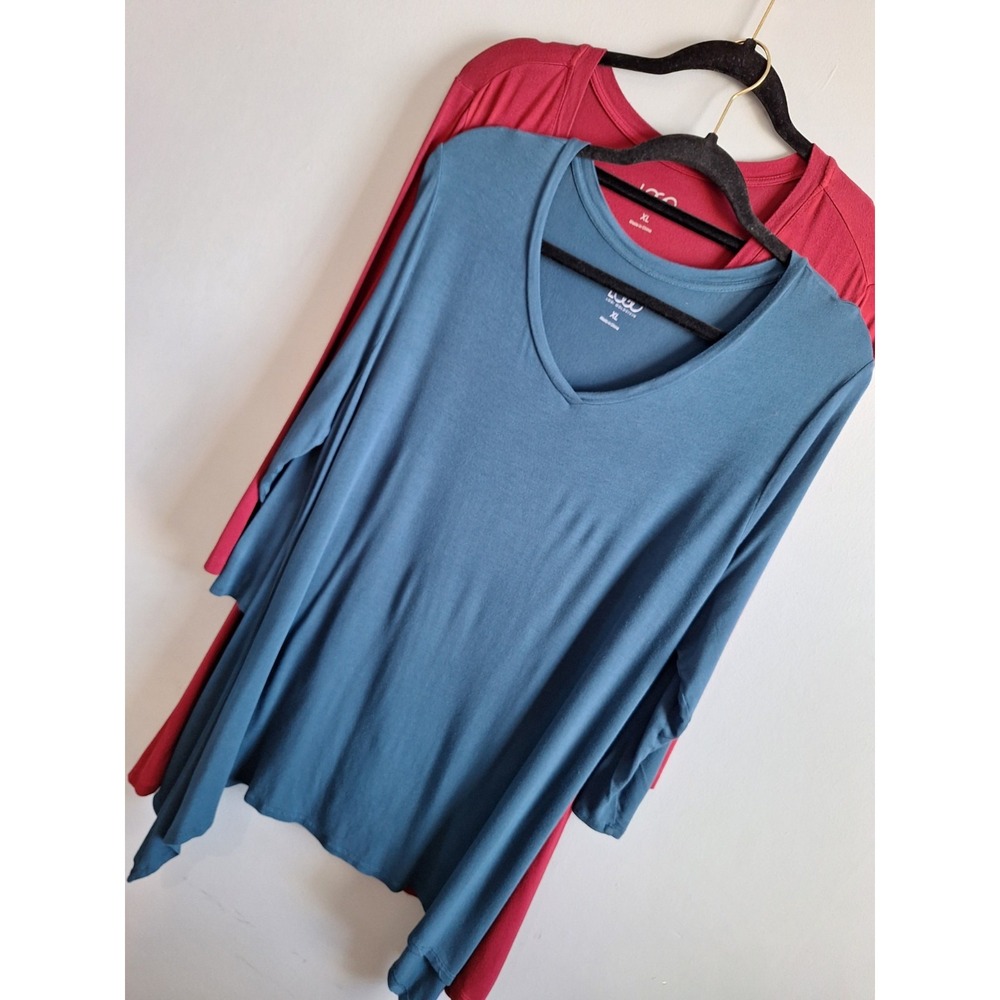 2 Pc Lot LOGO Lori Goldstein  Jersey Knit Vneck Tunic Blouses‎ Womens XL Blue...